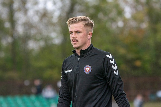 佩杜拉：若未获下赛季欧冠资格，米兰或解雇孔塞桑&聘请萨里.